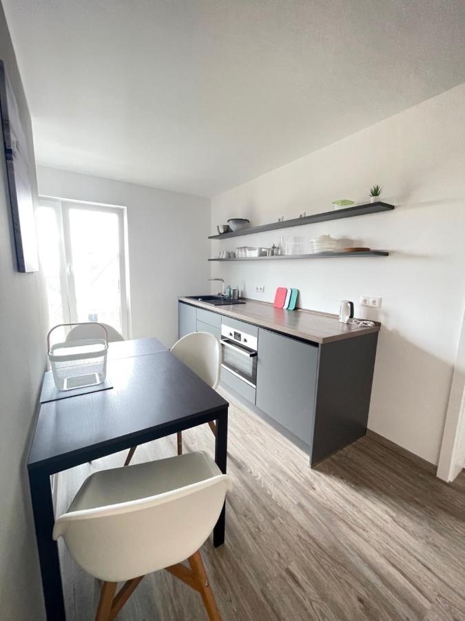 Gaestehaus Hirsch 93 Апартаменты *