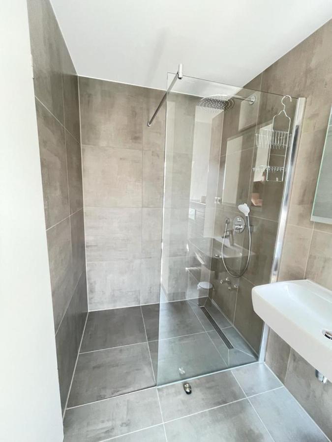 Апартаменты Gaestehaus Hirsch 93 Straubenhardt