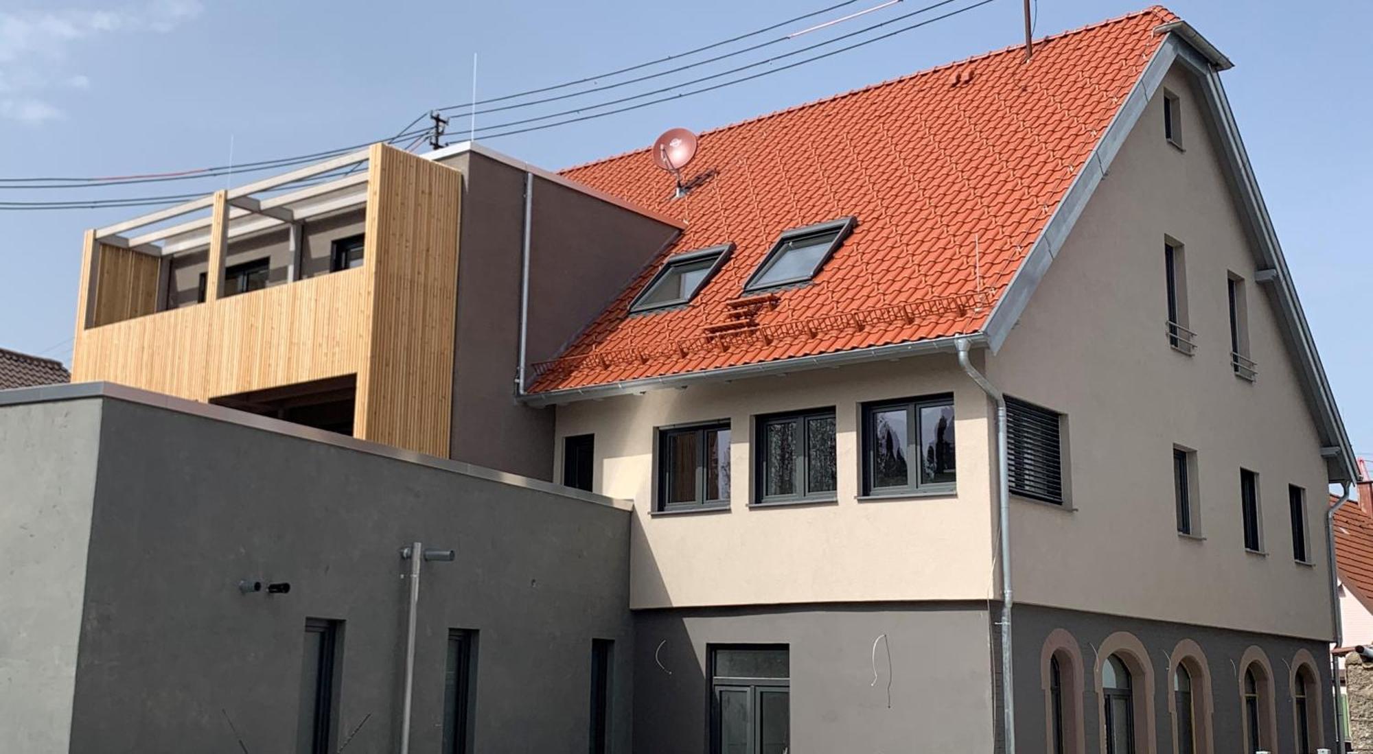 Gaestehaus Hirsch 93 *